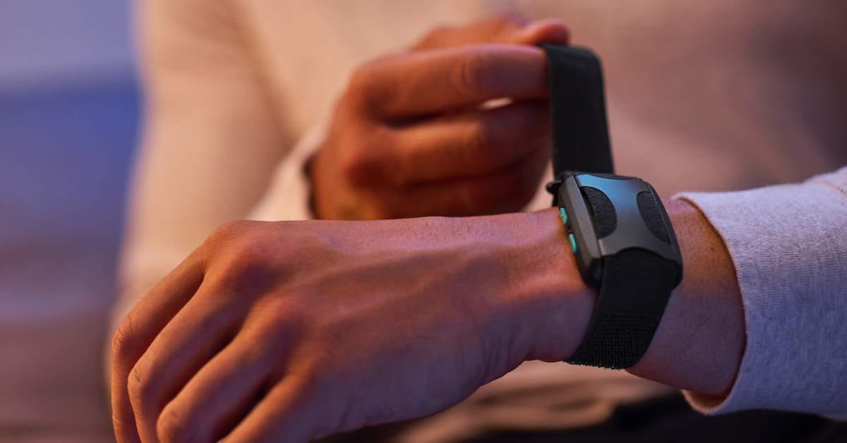 Touch Therapy Band for Stress, Sleep & Performance | Apollo Neuro