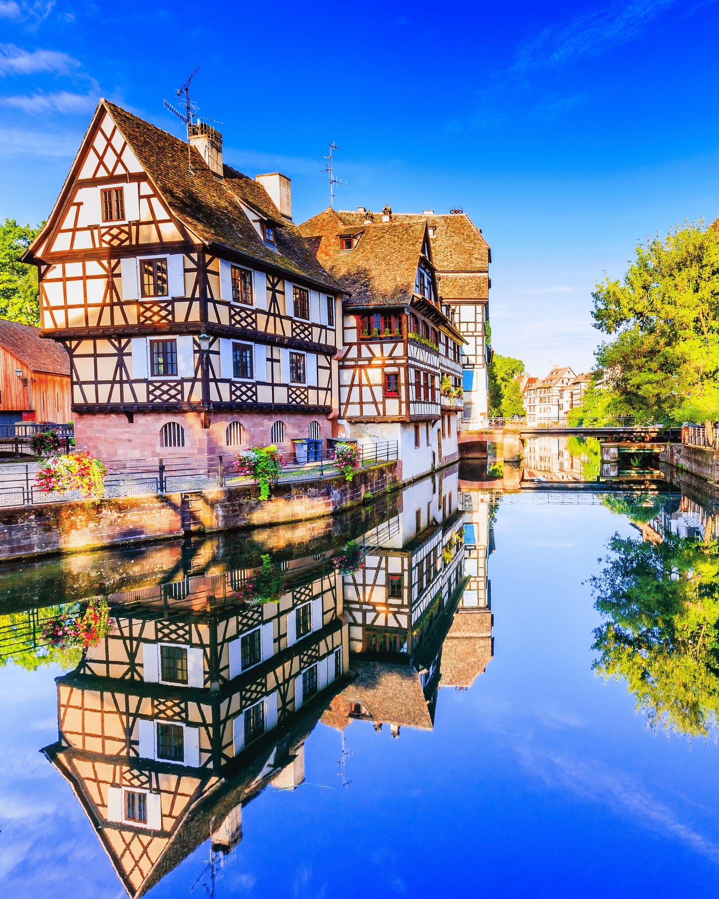 May be an image of Eltz Castle and the Cotswolds