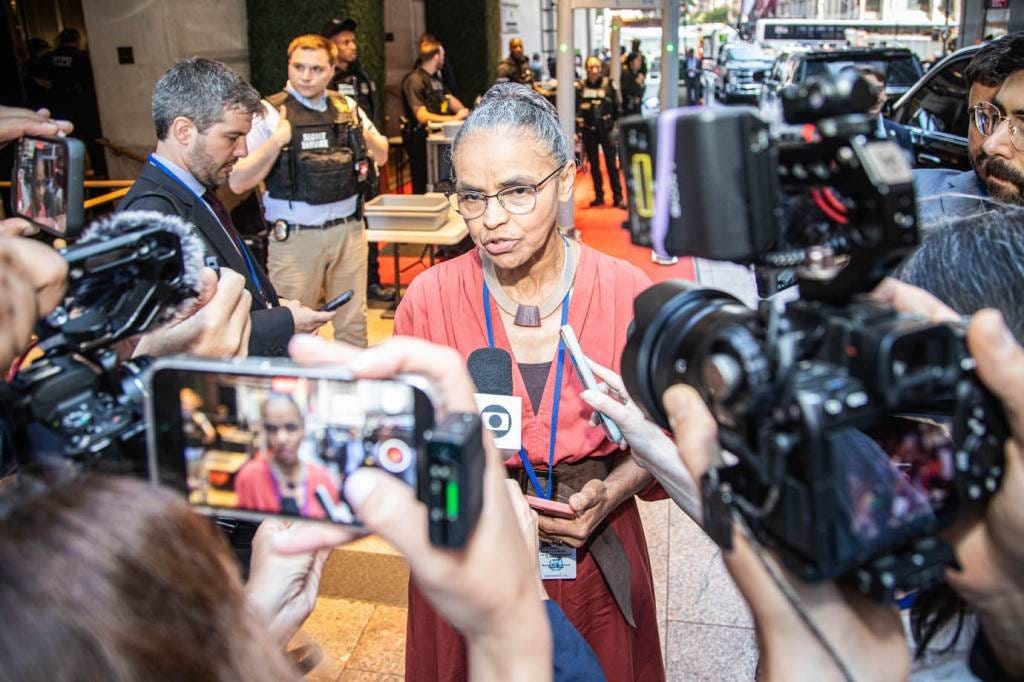 Marina Silva: a ministra esteve em Nova York conversando com jornalistas na saída do hotel que Lula encontrou o presidente americano, Biden (Leandro Fonseca/Exame)