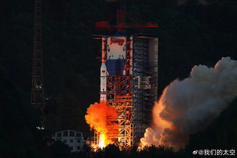 Liftoff of the Long March 2D Y102.