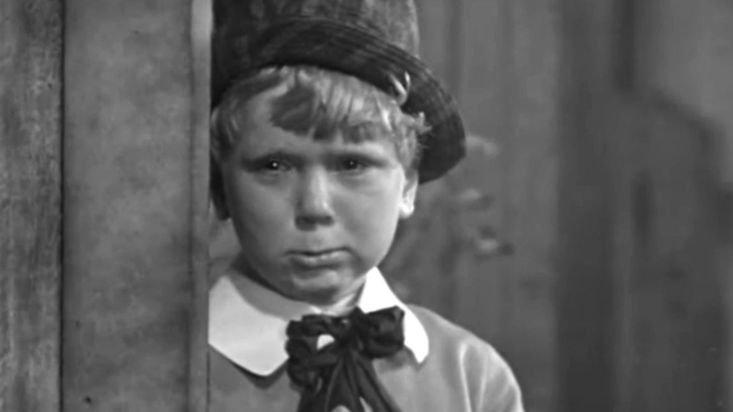 Jackie Cooper absolutely destroying my heart in an emotional scene from Skippy