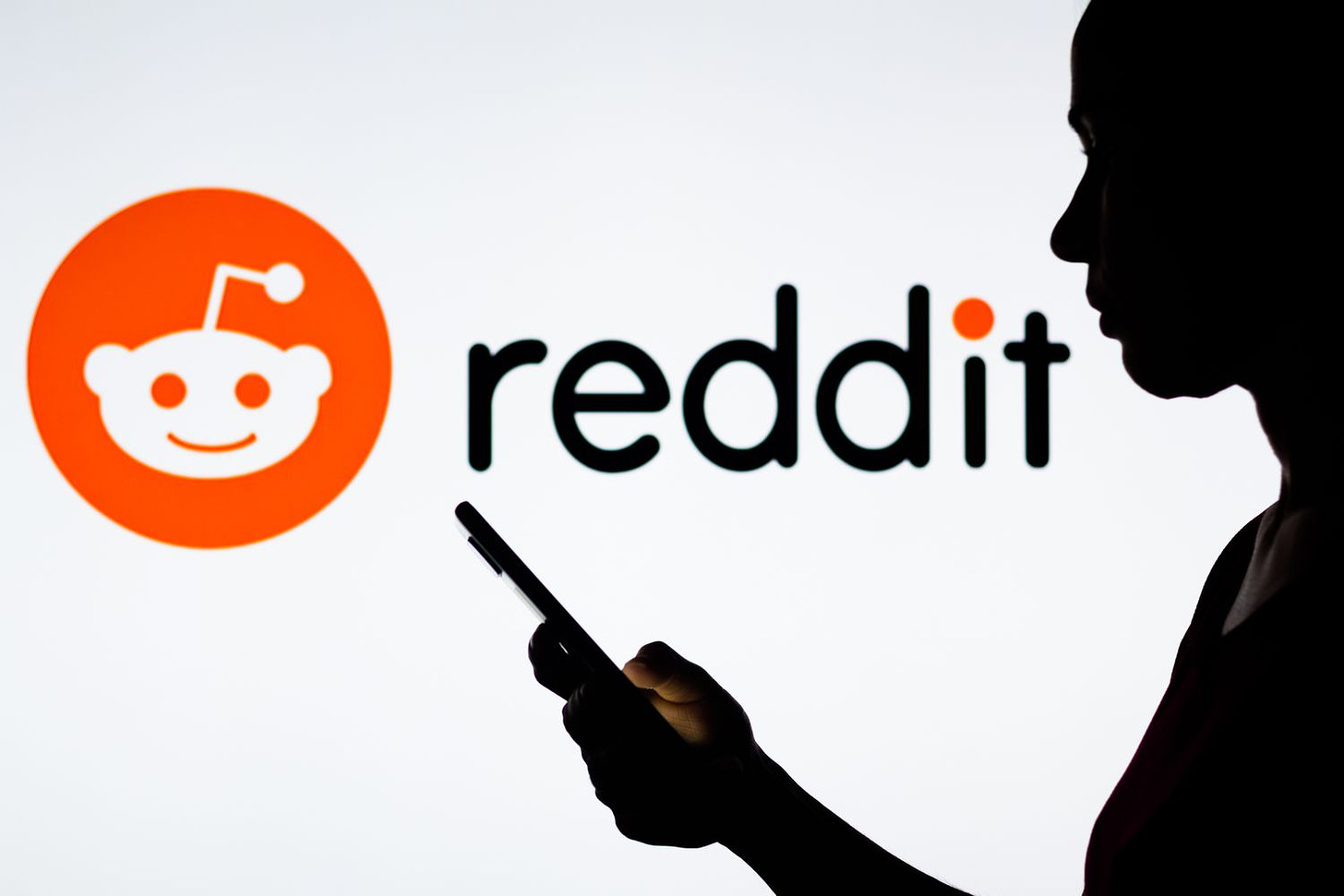 Reddit Plans To Raise Up To $748 Million in IPO