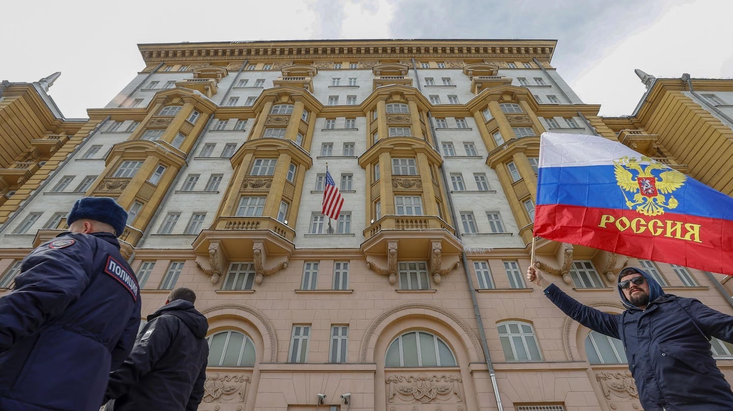 Protest in Moscow in front of the US Embassy