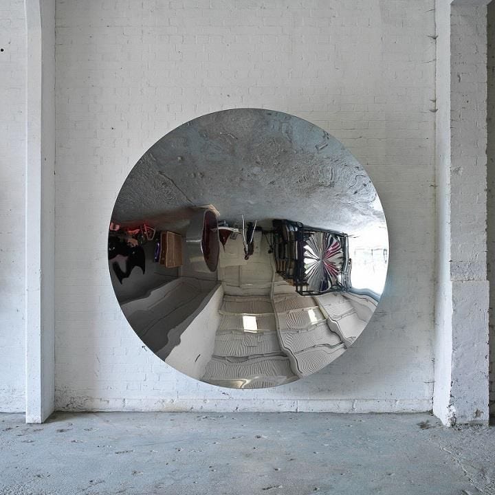 Anish Kapoor – Reflection | Feather Of Me | Anish kapoor, Mirror art,  Sculptures