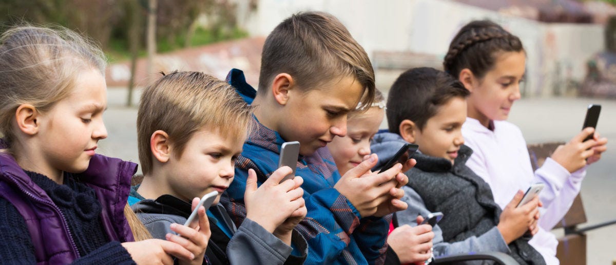 Scientists Find Out What Staring At A Smartphone Does To A Kid’s Brain ...