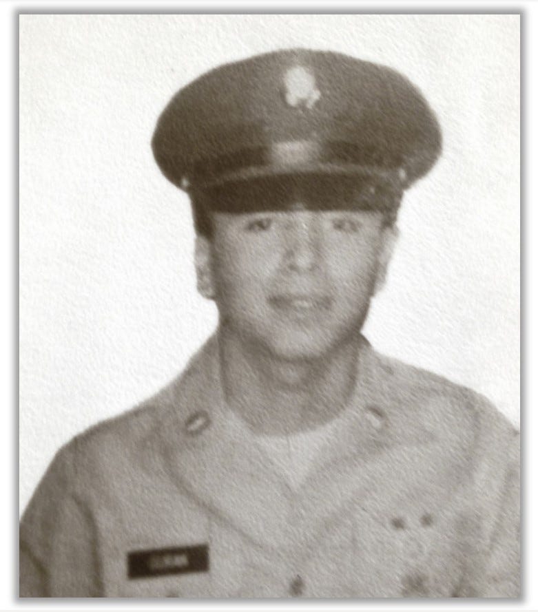 Headshot of Jesus Duran, in uniform.