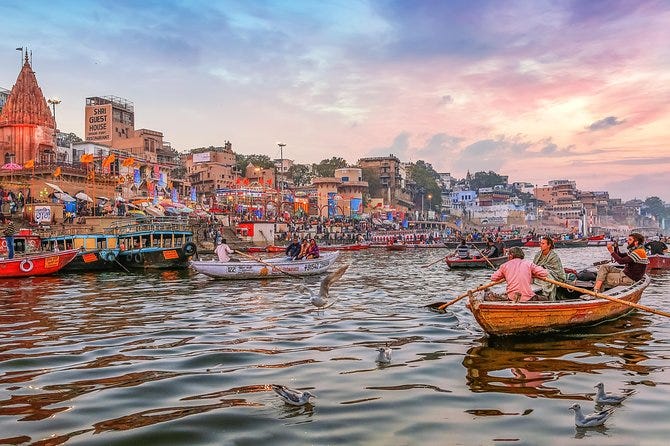 2025 Varanasi Boat Ride and Ancient Temples Day Tour with Breakfast