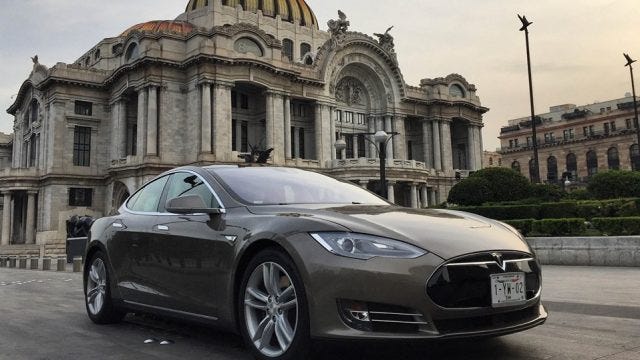 Qué tan difícil es tener un Tesla en México?