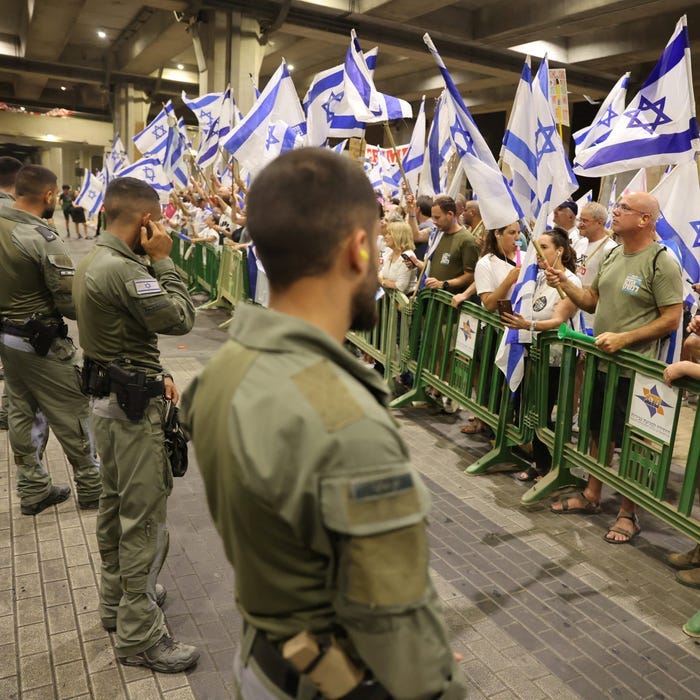 Why Everyone in Israel Wants to Be Seen in Uniform - Israel News -  Haaretz.com