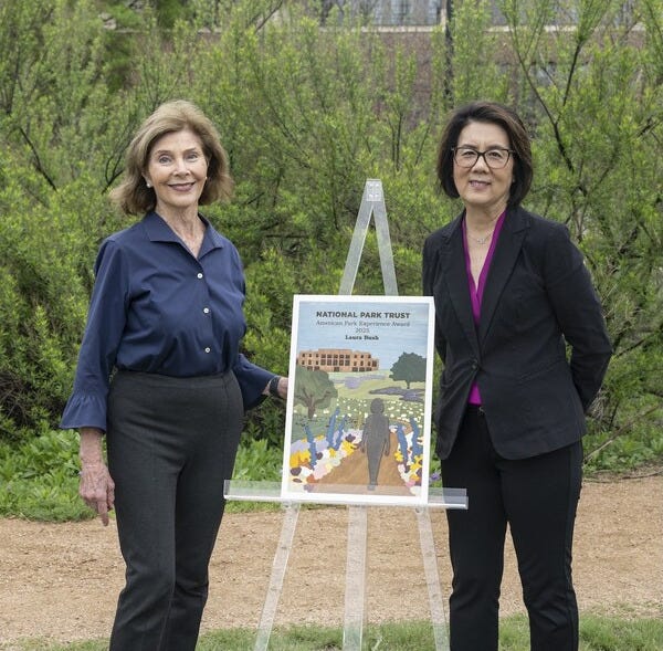 Former First Lady Laura Bush receives the 2025 American Park Experience (APEX) Award from National Park Trust Executive Director Grace Lee. Former First Lady Laura Bush receives the 2025 American Park Experience (APEX) Award from National Park Trust Executive Director Grace Lee.