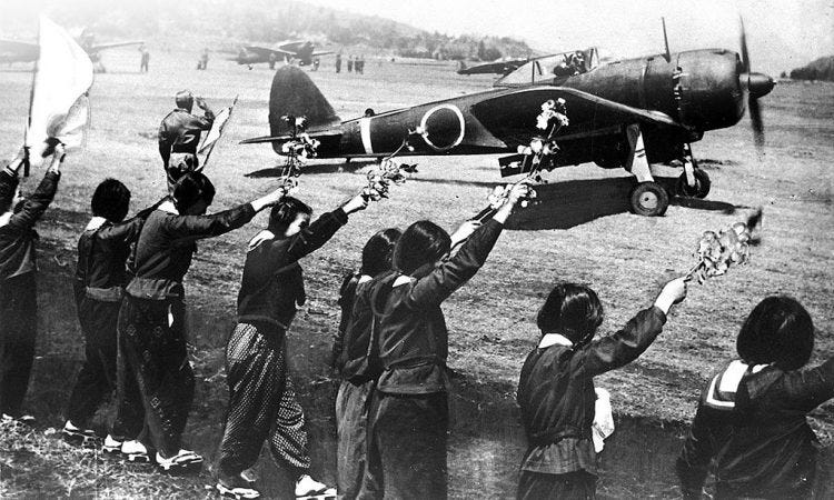 7 lucruri interesante despre războinicii Kamikaze, piloții sinucigași ...