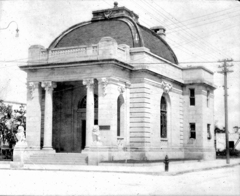 Figure 5: Fort Dallas Bank in 1900