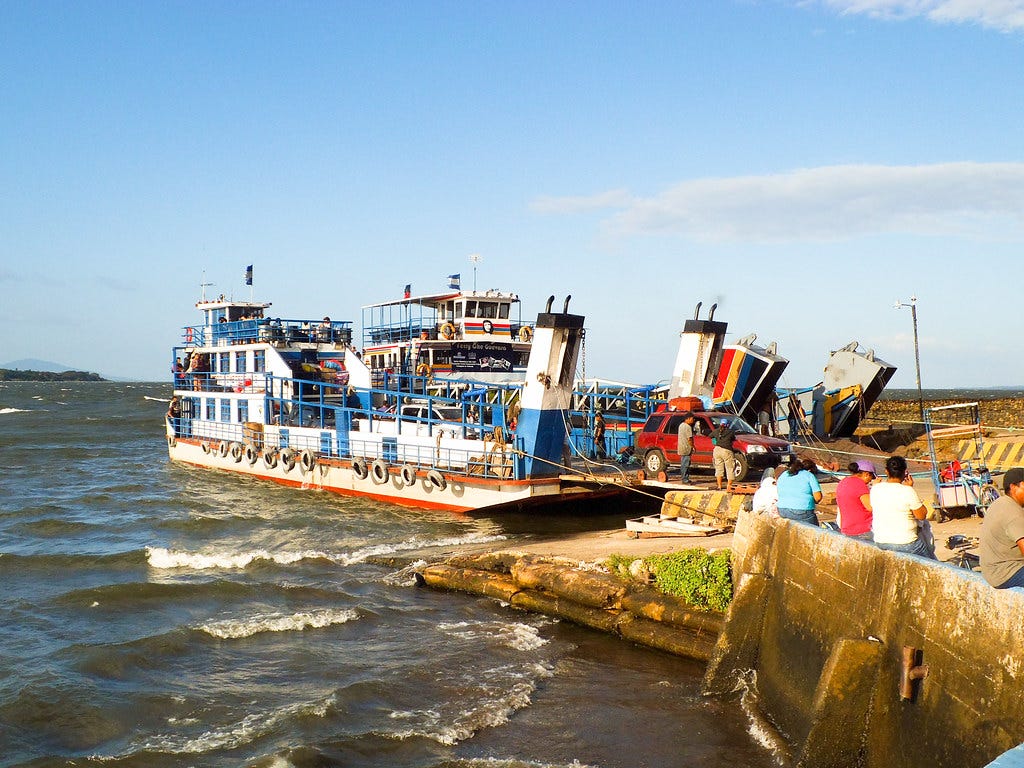 Ferry to Isla Ometepe | Ralph Apeldoorn | Flickr