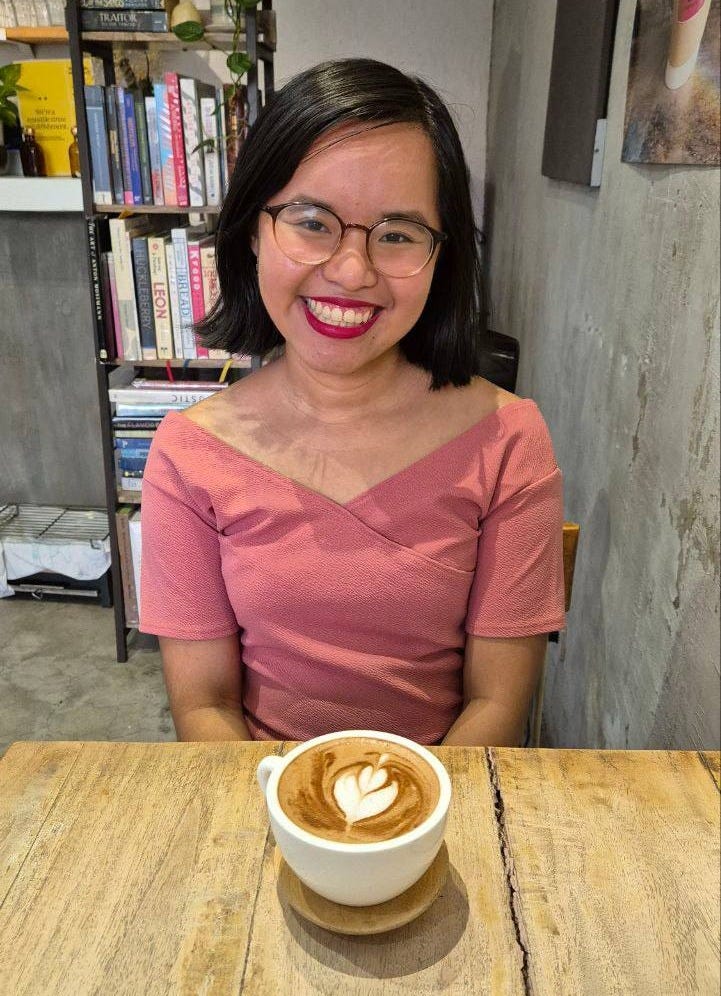 Regina Peralta, author of Buhay Copywriter, at Kale Cafe