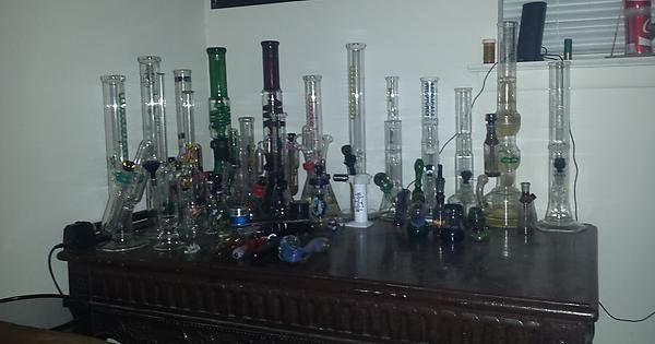 $10,000 bong collection Mostly clean. (4) : r/trees