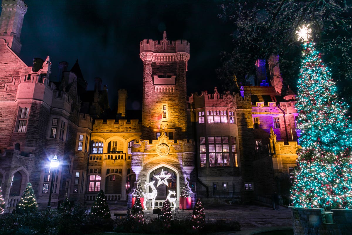 CasaLomaHoliday-BestofToronto-2018-003
