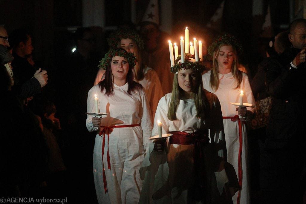 Swedish girls with candle crowns