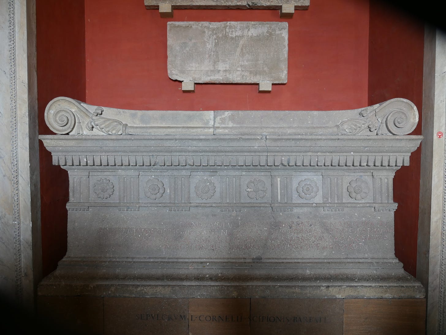 Le sarcophage de Scipion Barbatus