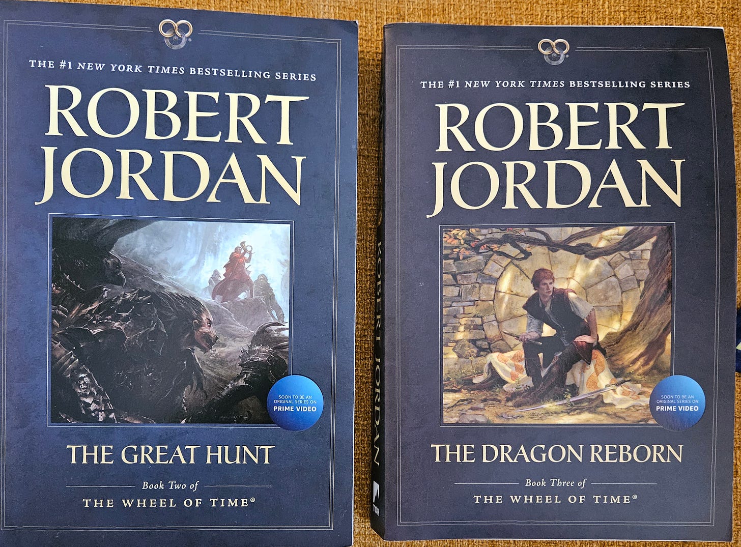 Book covers, the great hunt and the dragon reborn by Robert Jordan