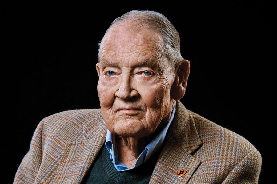 John Bogle, Vanguard founder, dies at 89 - InvestmentNews