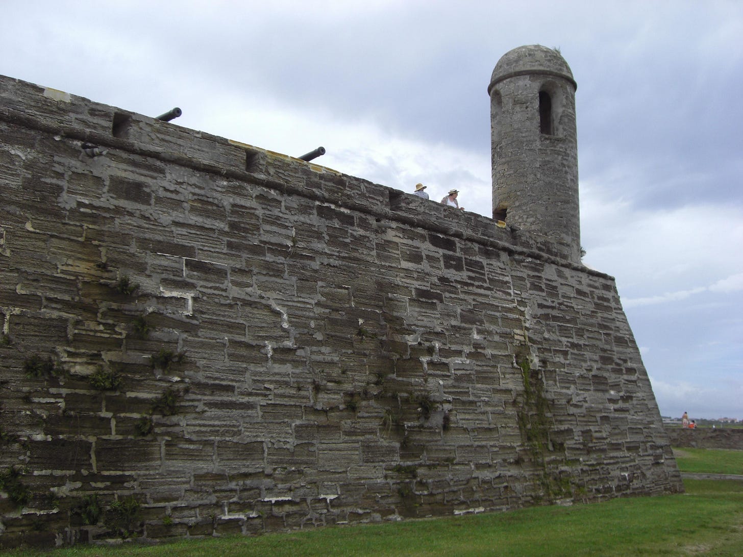 A picture of the outside of Castillo de San Marcos accessed via creative commons A picture of the outside of Castillo de San Marcos accessed via creative commons