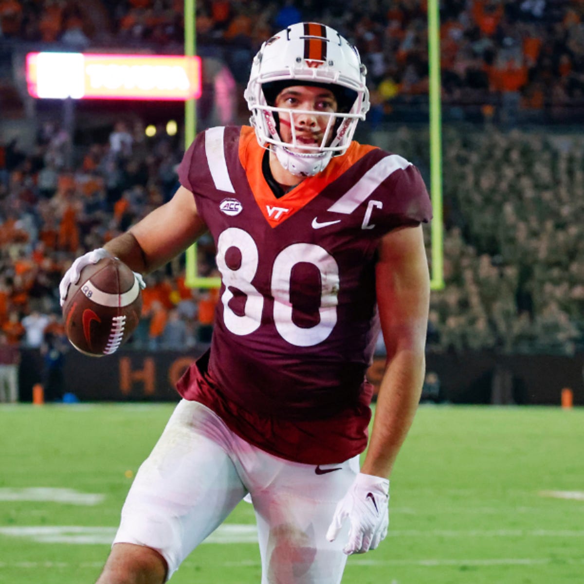 Notre Dame Signs Virginia Tech Transfer Wide Receiver Kaleb Smith - Sports  Illustrated Notre Dame Fighting Irish News, Analysis and More