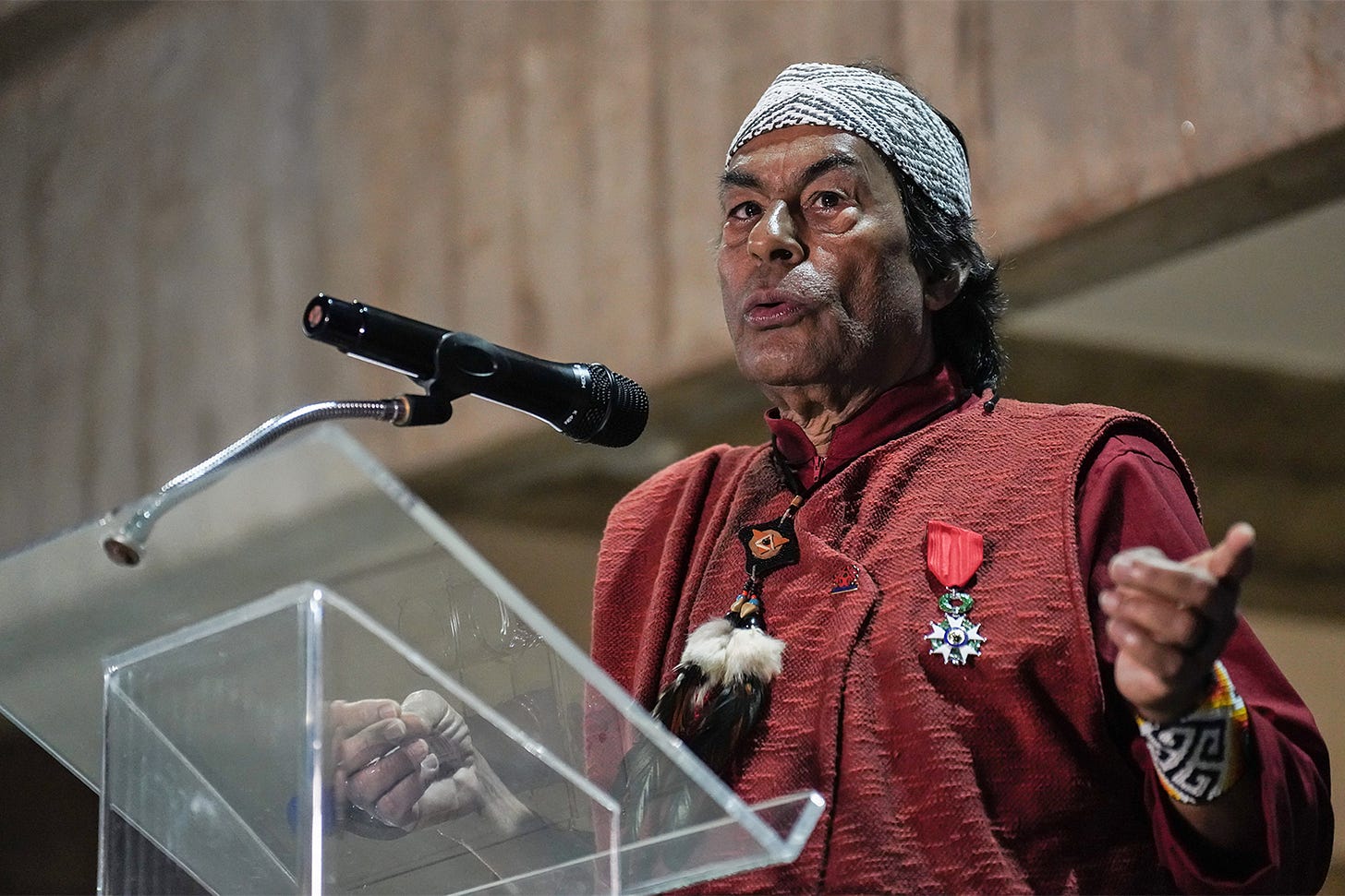 Ailton Krenak gives a speech after receiving the insignia of Knight of the National Order of the Legion of Honor from the French ambassador to Brazil, Emmanuel Lenain, in may 2024. 