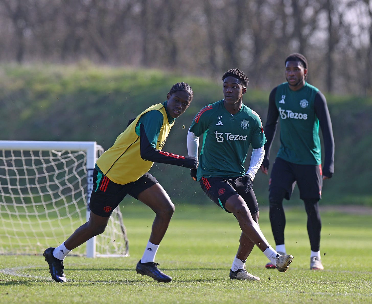 Manchester United teammates react to Bendito Mantato scoring four goals in  devastating under-18s performance