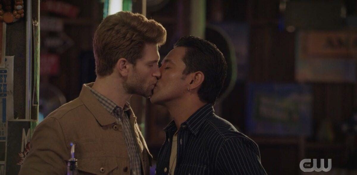 Walker Keegan allen and Matt Pasqua kiss deep for 2.18