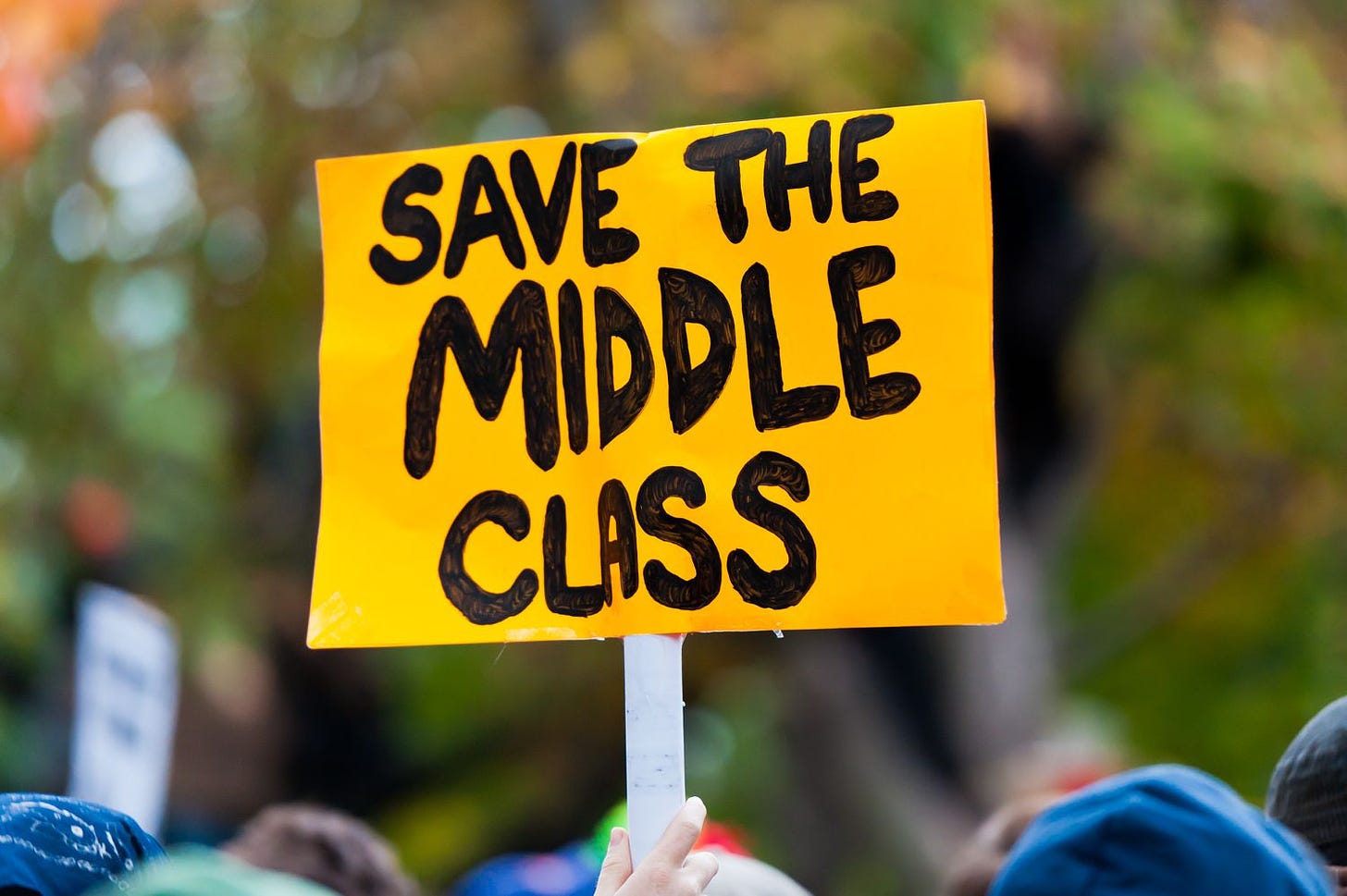 What Is Middle Class Income? The Latest Numbers Available