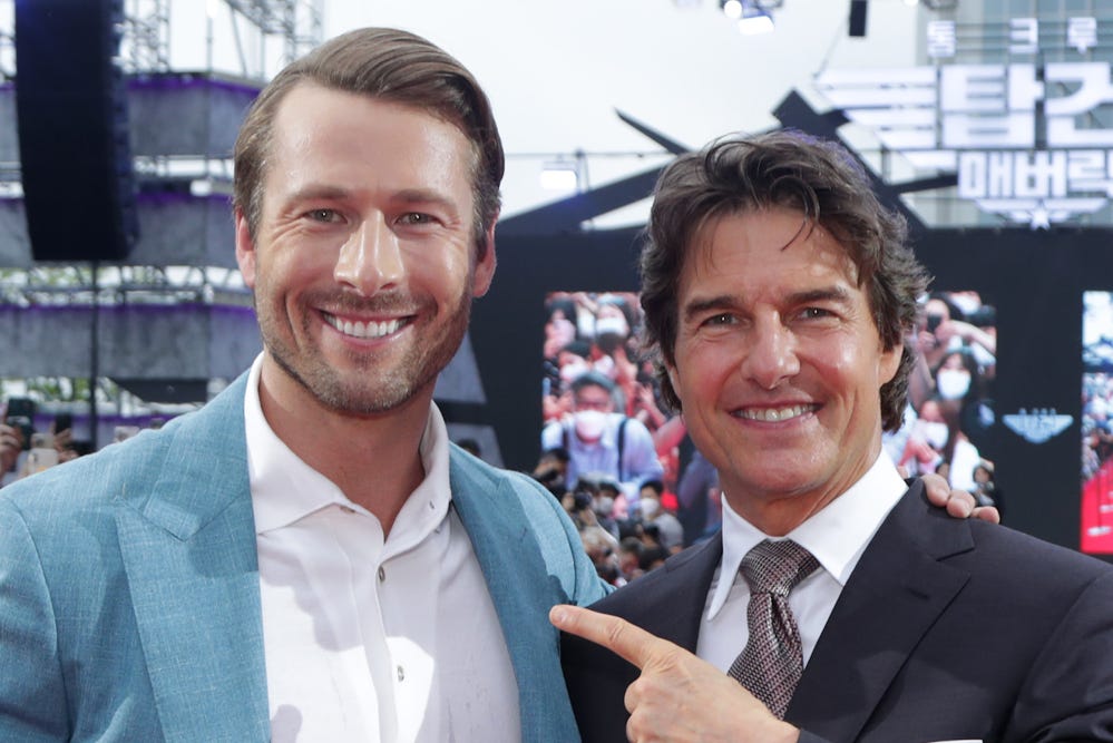 Glen Powell/Tom Cruise