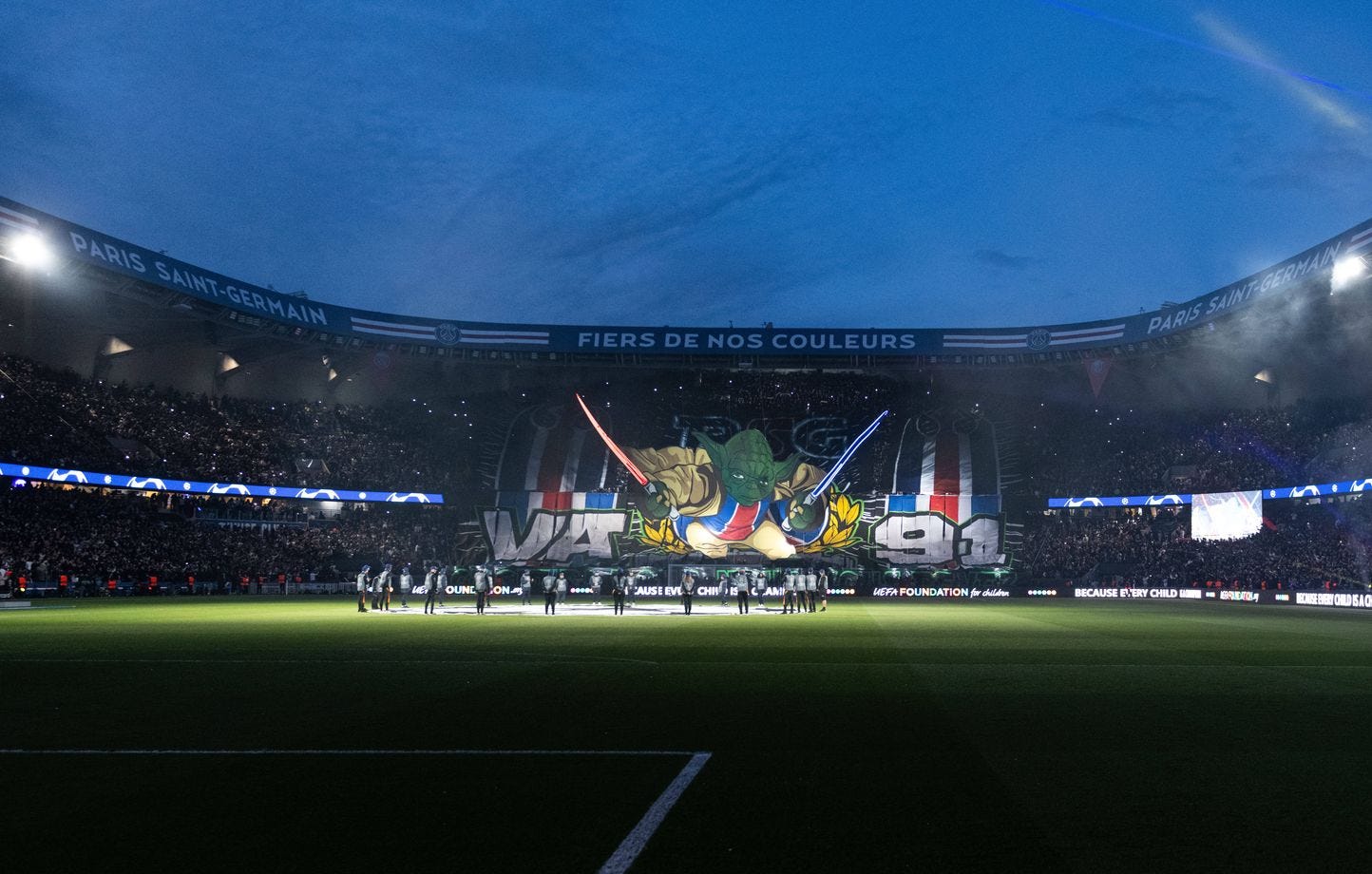 PSG – Dortmund : « Très bruyant et intimidant »… L'ambiance au Parc des  Princes vue par les fans des équipes adverses
