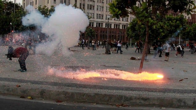 Movimento Passe Livre culpa PM por morte de cinegrafista | VEJA