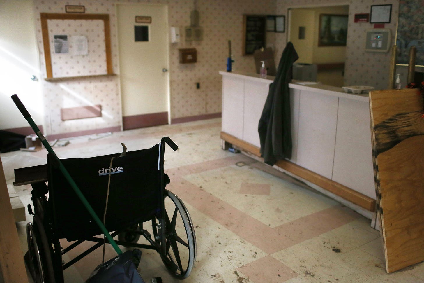 Queens Nursing Home Is Faulted Over Care After Storm - The New York Times