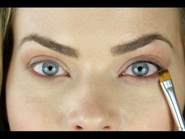 Tightlining Eyes (Easy Tutorial) - YouTube