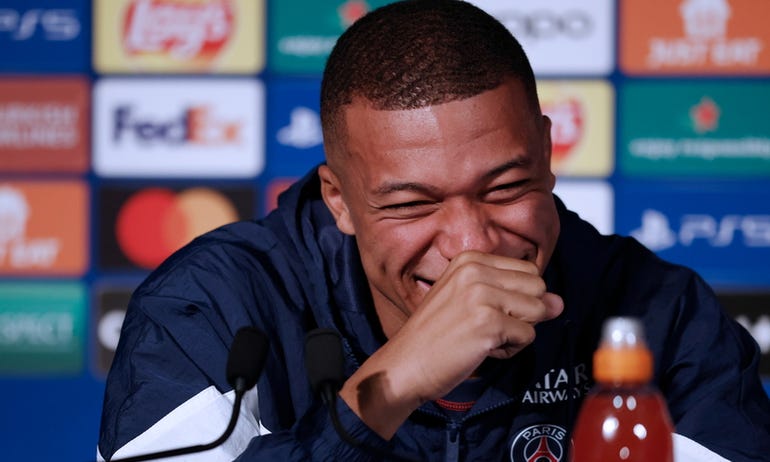 Mbappé et le PSG en char à voile : footballeurs, "riches cons" comme les  autres ?