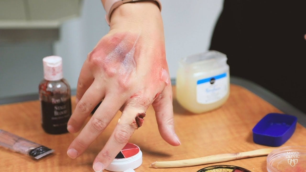 Using moulage makeup for medical training