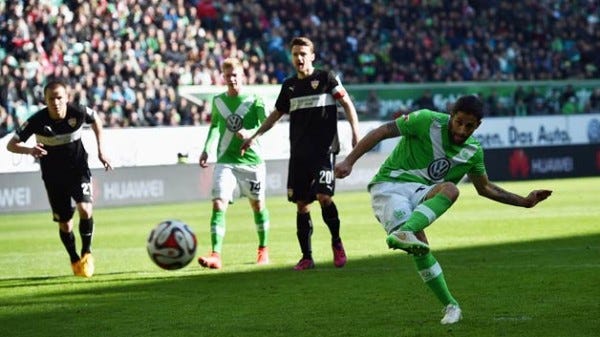 wolfsburg beats stuttgart soccer 2015