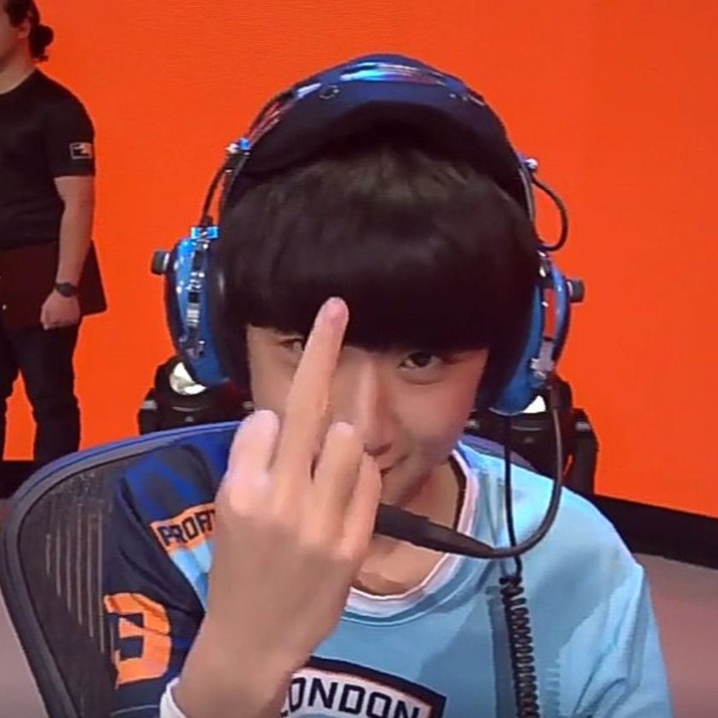 Overwatch League pro flips the bird, but is it a violation of the rules?  (update) - Polygon