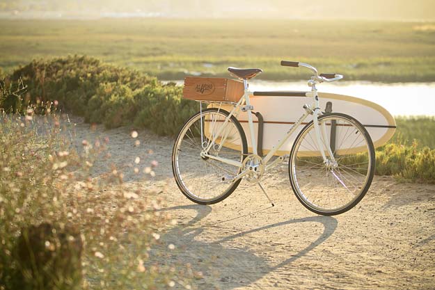 Almond X Linus Bike Summer Edition bicycle