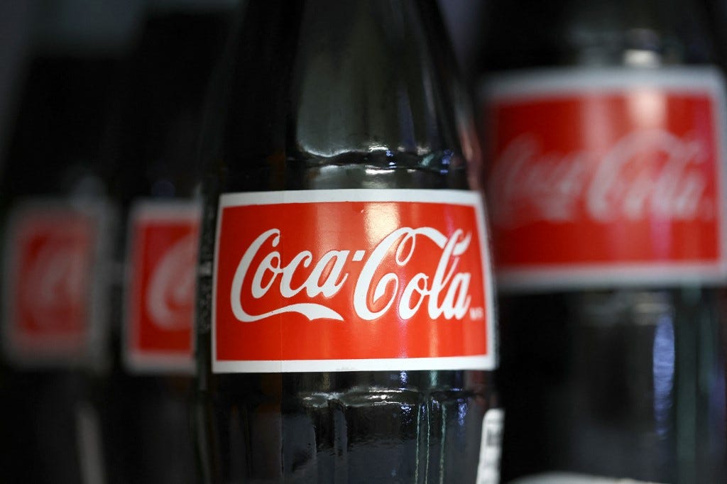 Coca-Cola retira produtos de circulação na Europa por contaminação de  clorato | Jovem Pan