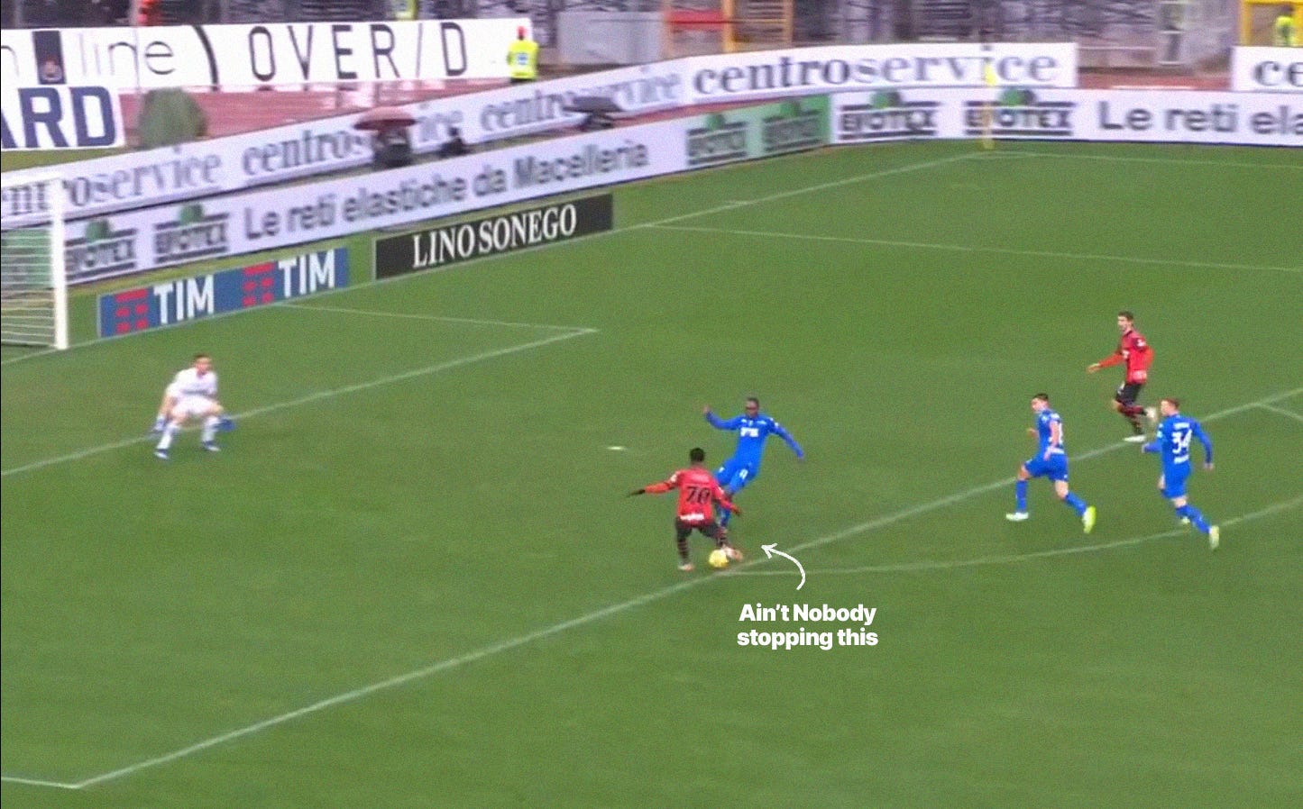 A screenshot of AC Milan's Chaka Traorè finishing a fast-vreak chance to score his first Serie A goal.