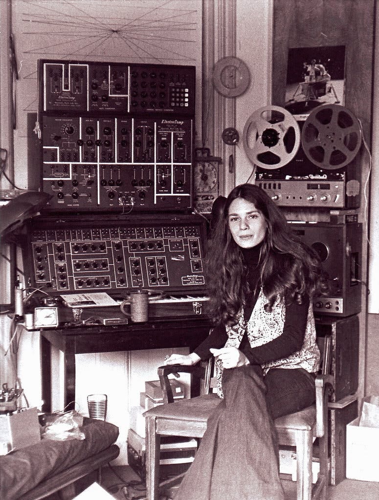 The composer Laurie Spiegel in her apartment in 1971.