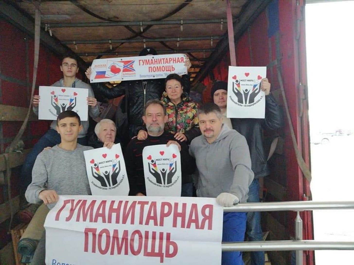 Members of the NKD send a truck to Donbass together with the Bridge of Peace Foundation
