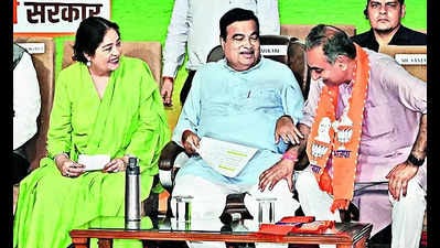 This election is not for one person, but for India’s future, says Gadkari