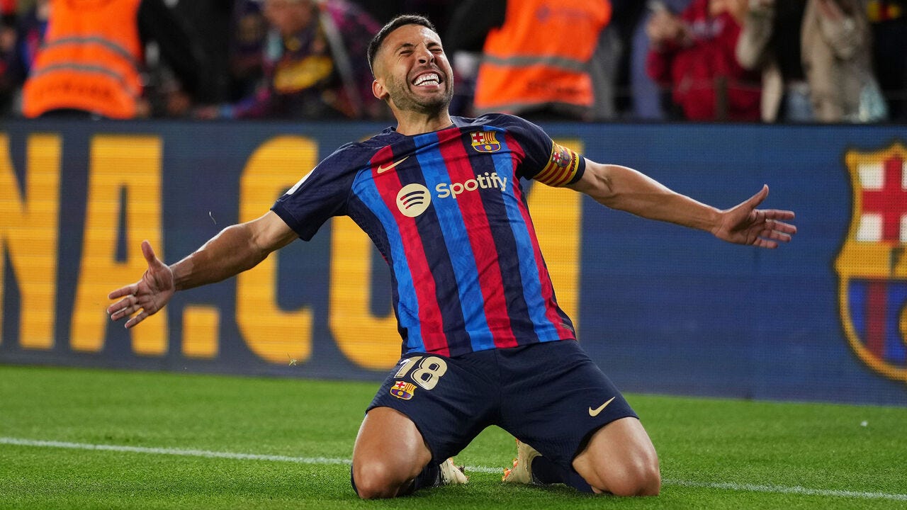 Alba's 85th-minute winner brings Barcelona closer to La Liga title |  theScore.com