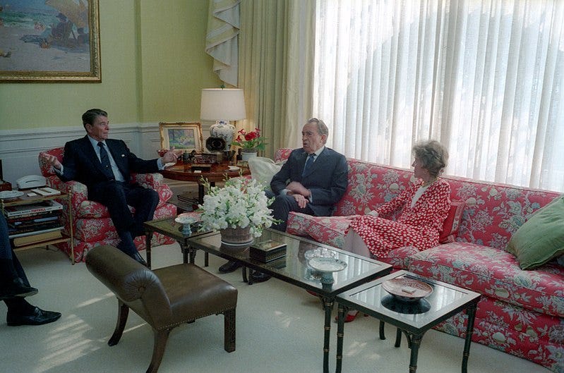 File:Ronald Reagan and Nancy Reagan meeting with Richard Nixon.jpg