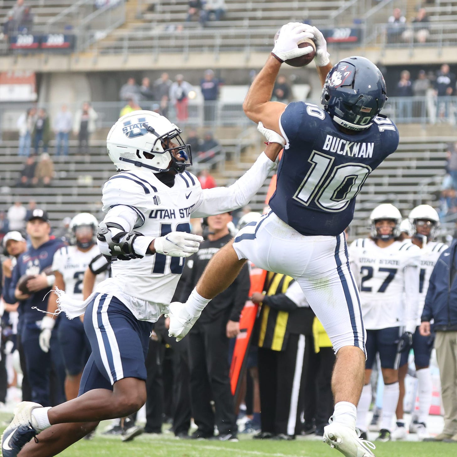 UConn football denied chance at first win as Utah State prevents tying  extra point, defeats Huskies, 34-33