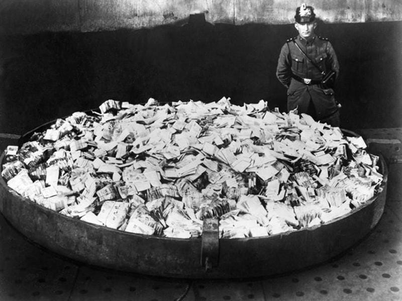 A Single Bread Costs 4.6 Million During Germany's Hyperinflation in 1923 |  History Daily