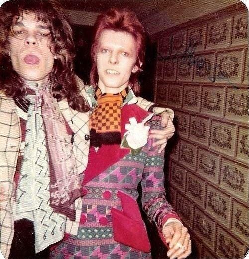 David Bowie & David Johansen From The New York Dolls, 1973 : r/OldSchoolCool David Bowie & David Johansen From The New York Dolls, 1973 : r/OldSchoolCool